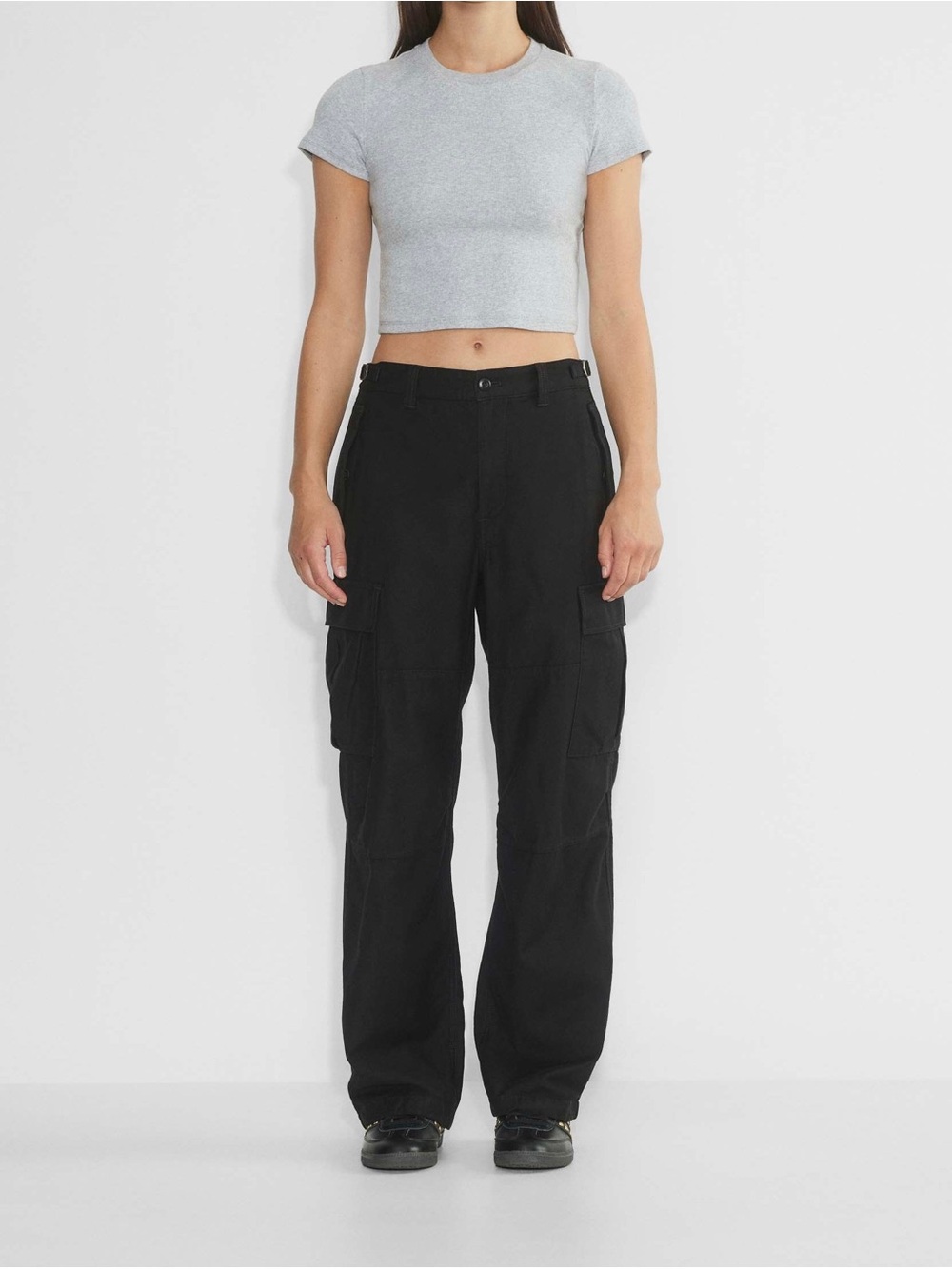 Aritzia Black Cargo Joggers with Utility Pockets